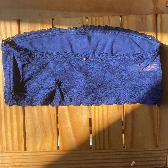 🦋 Victoria’s Secret PINK, Size Large, Color Blue, Floral Pattern, Lace Bandeau - Picture 4 of 7